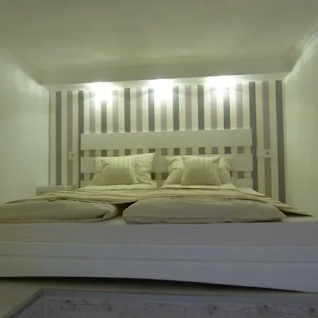 Evergreen Kossuth * דברצן